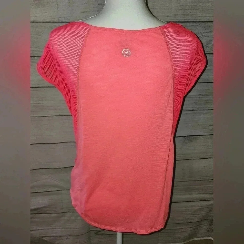 American Eagle Athletic Tee With Mesh Inserts Size Medium - Picture 3 of 5
